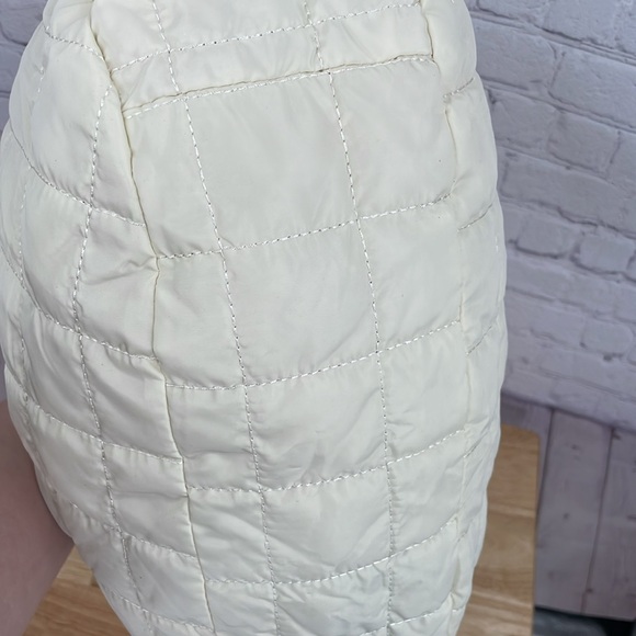 Puffy Off White Colored Slouchy Bag Quilted - Picture 3 of 6
